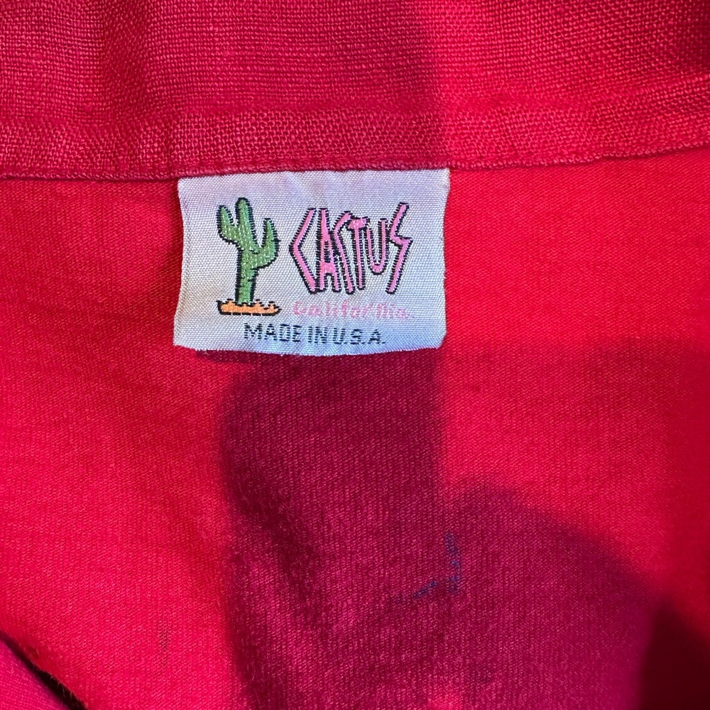 Cactus Red Button-Up Blouse Leaves Design - Picture 8 of 8